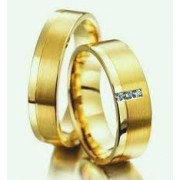 Aliança em Ouro Amarelo 18K com 3 brilhantes